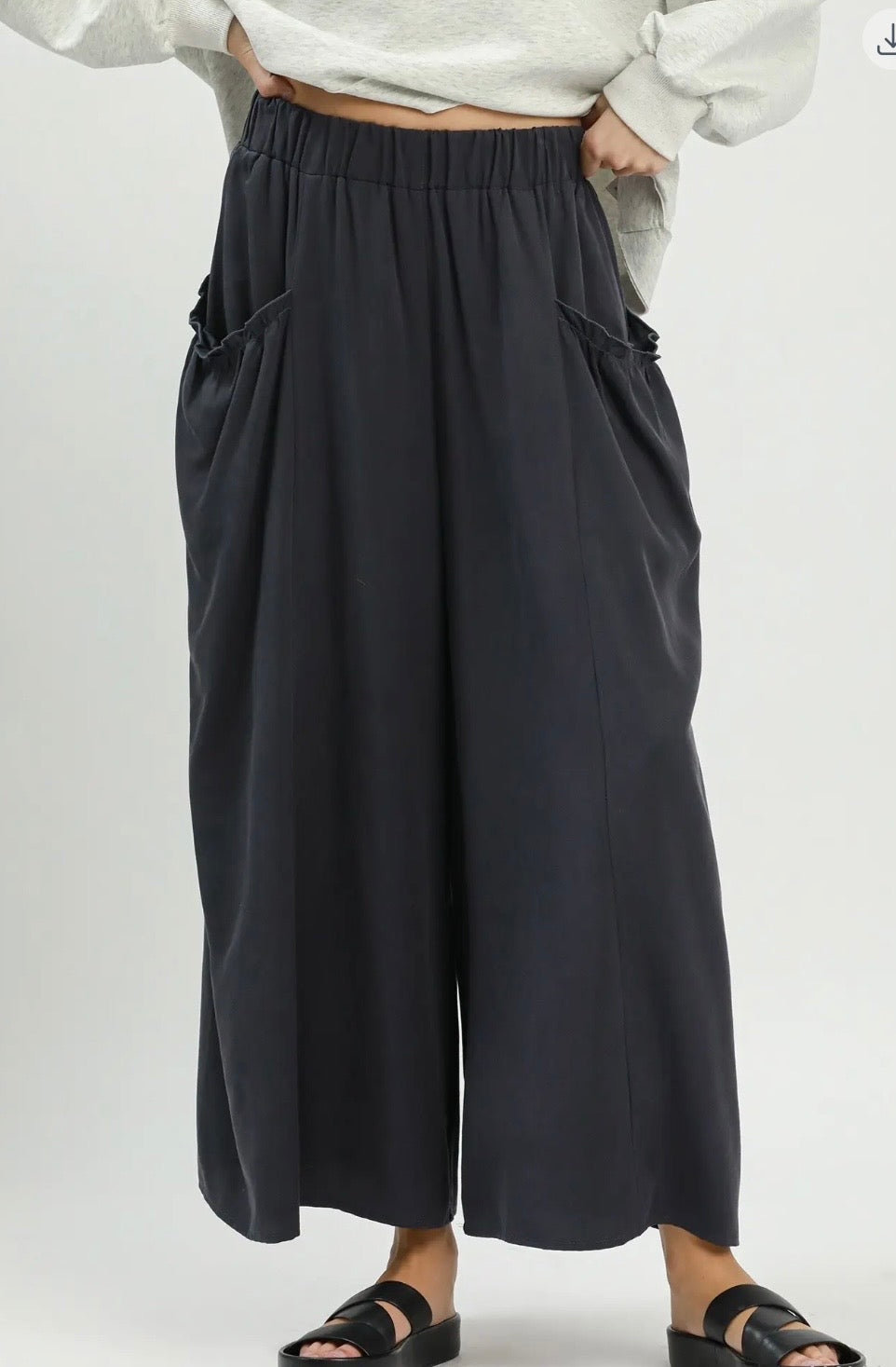 Phoebe Flowy Wide Leg Pant-Black and Navy