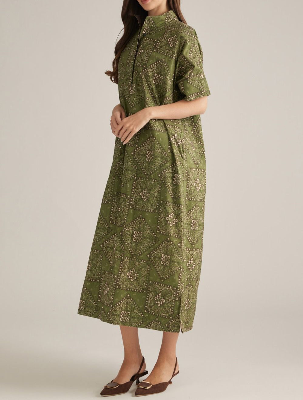 Kambri Olive Print Midi Dress