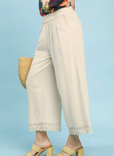 Codie Linen Eyelet Trim Pant