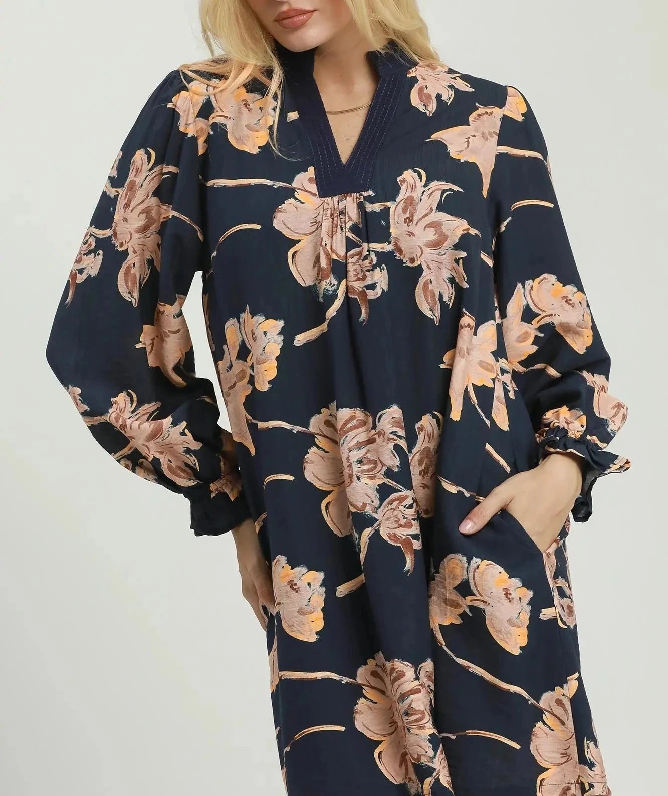 Maxine V-Necklace Print Dress