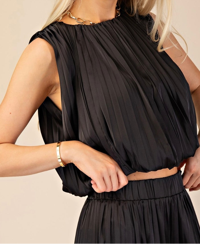 Jeanie Pleated Sleeveless Top