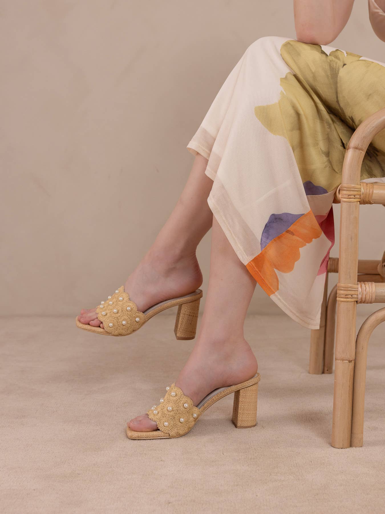 The Holland | Natural Pearl Raffia Mule