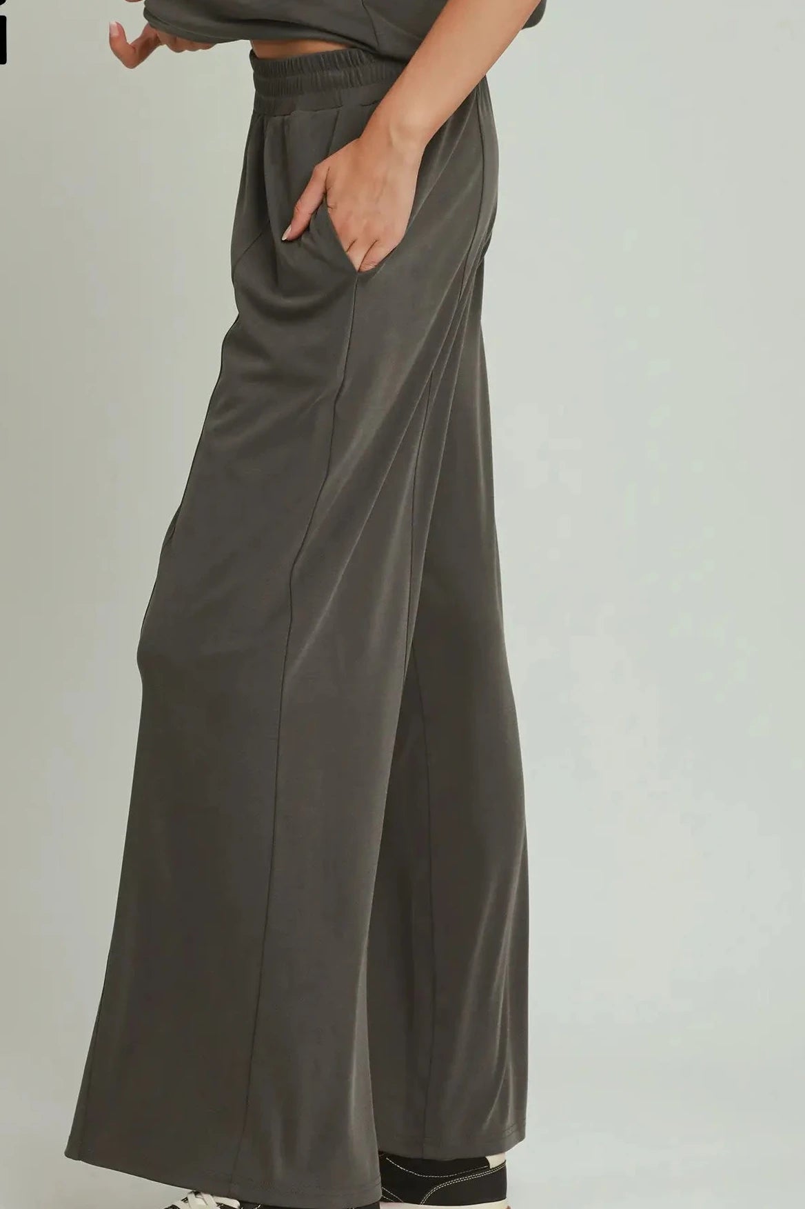 Chandler Cool On Wide Leg Pant