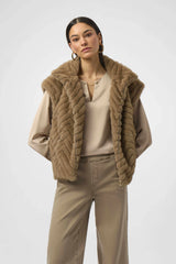 JR Chic Faux Fur Vest