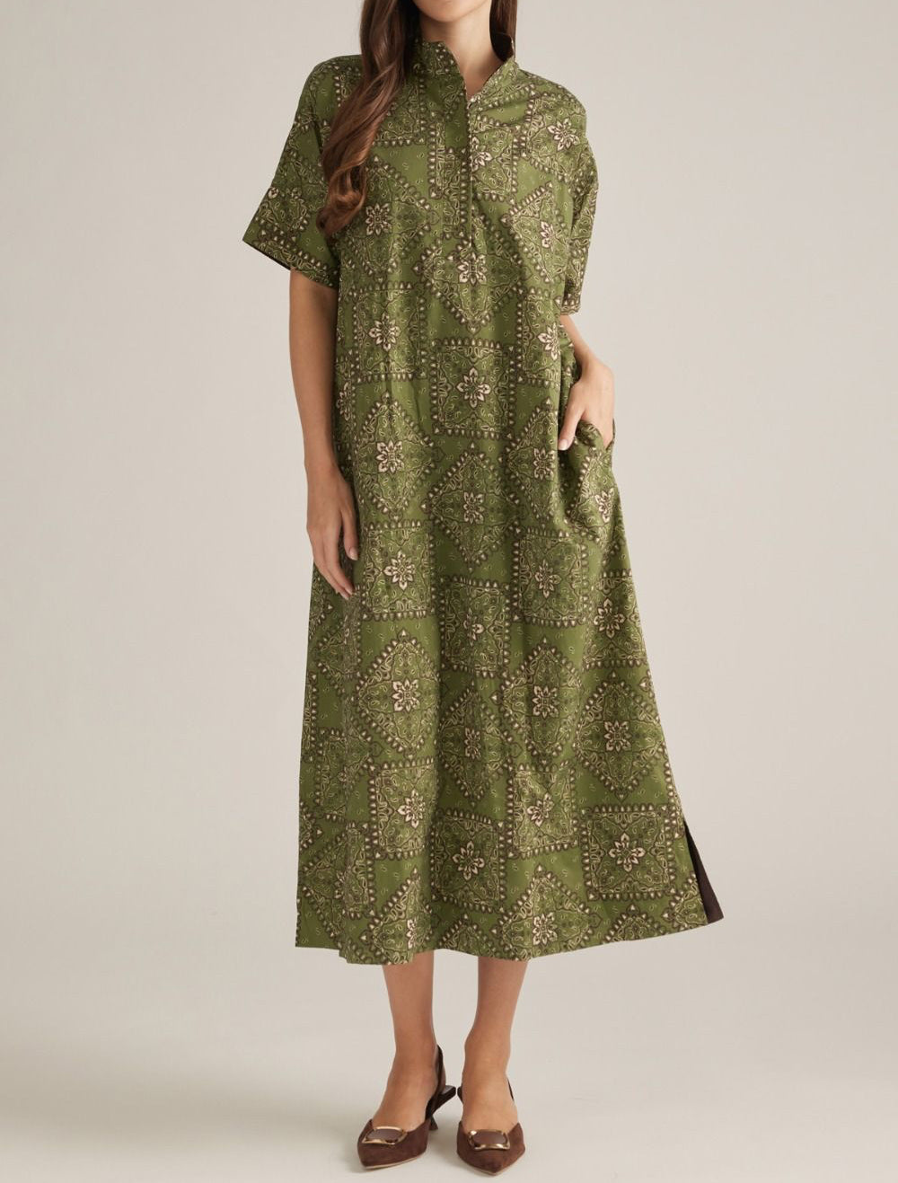 Kambri Olive Print Midi Dress