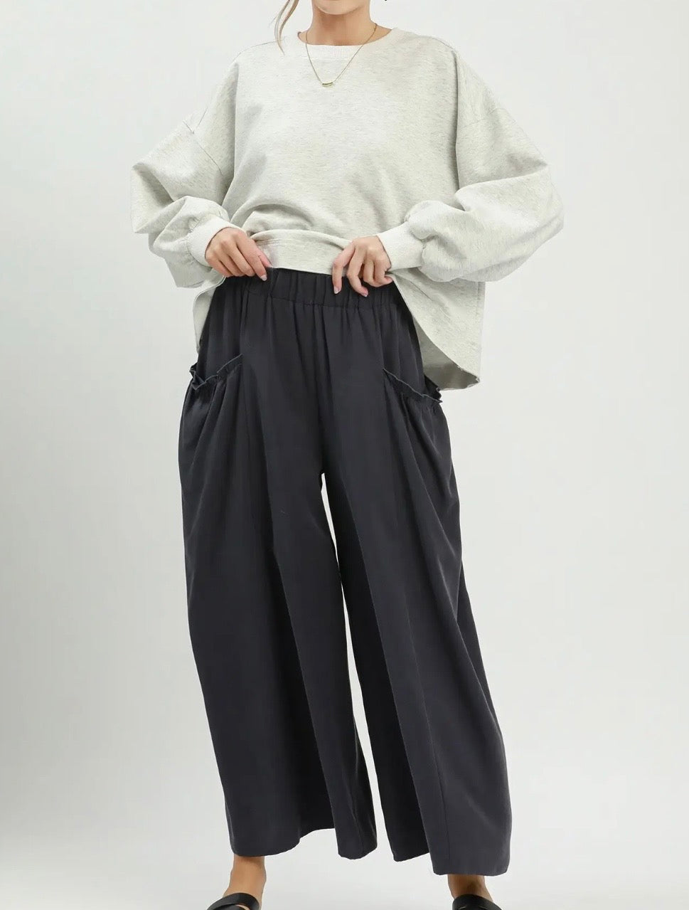 Phoebe Flowy Wide Leg Pant-Black and Navy