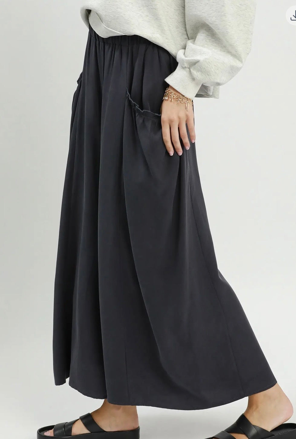Phoebe Flowy Wide Leg Pant-Black and Navy