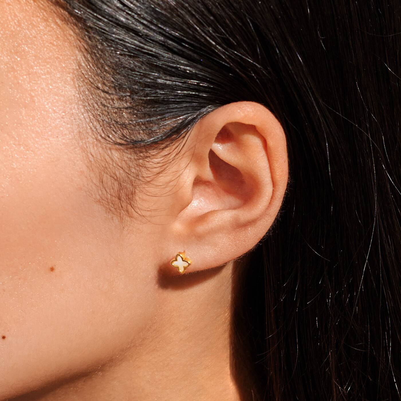 A Littles & Co Mother Of Pearl Clover Stud Earrings