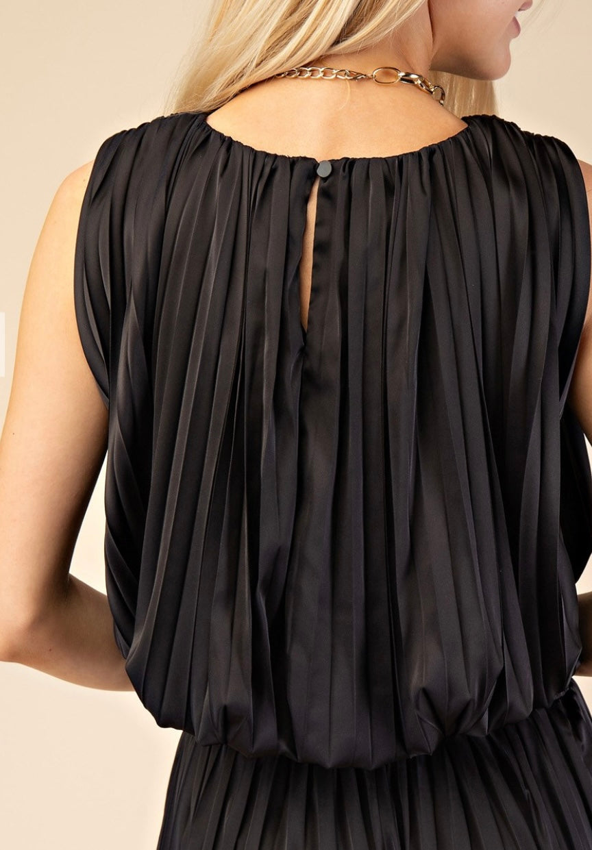 Jeanie Pleated Sleeveless Top