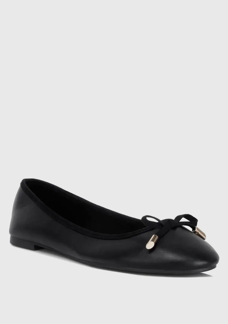 Suzzy Bow Embellished Flat Ballerinas
