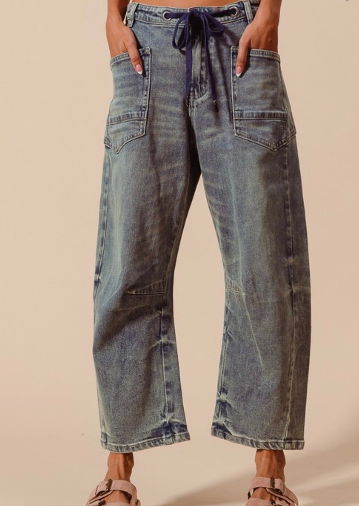 Joselyn Mid- Rise Barrel Jeans