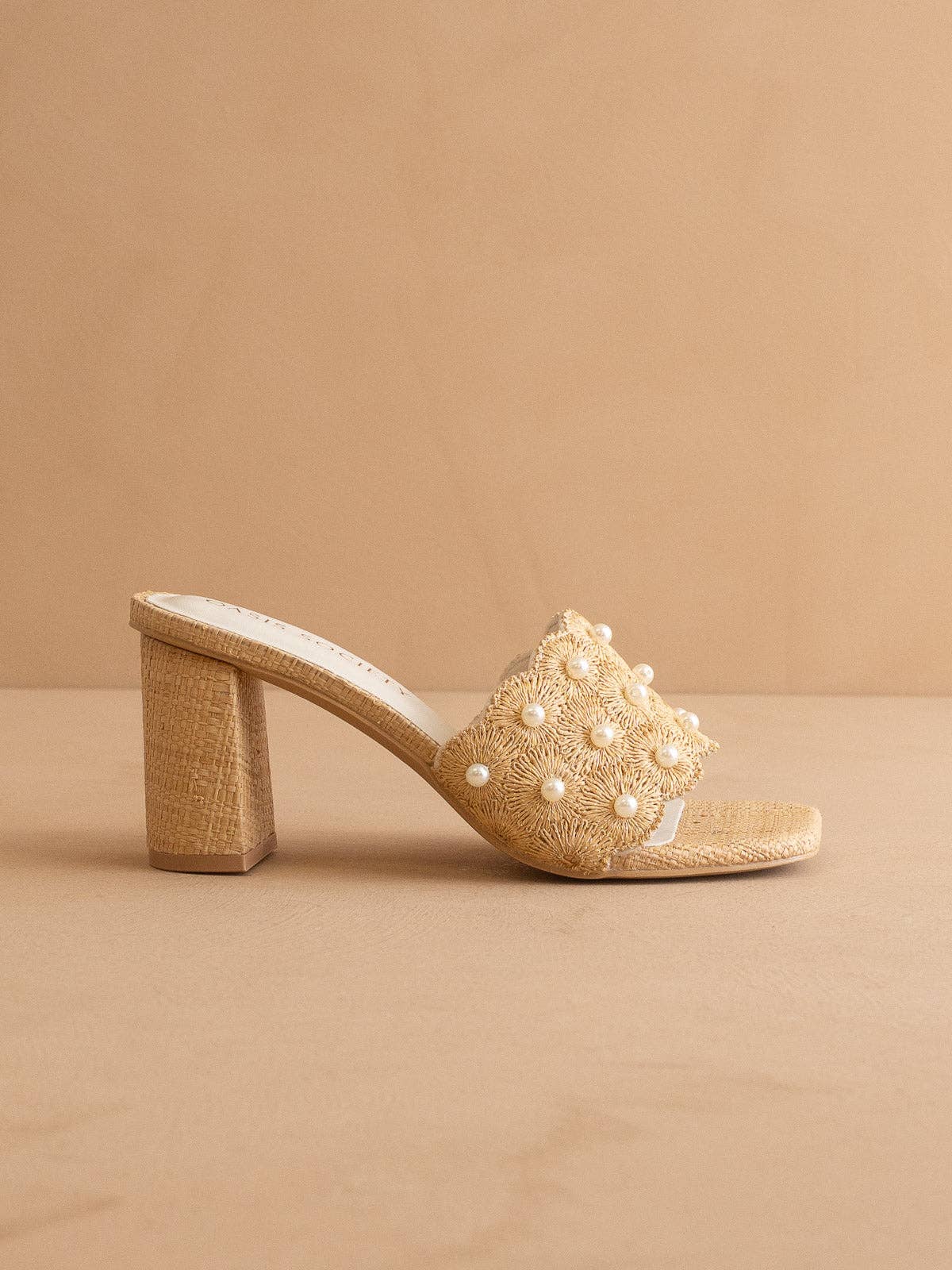 The Holland | Natural Pearl Raffia Mule