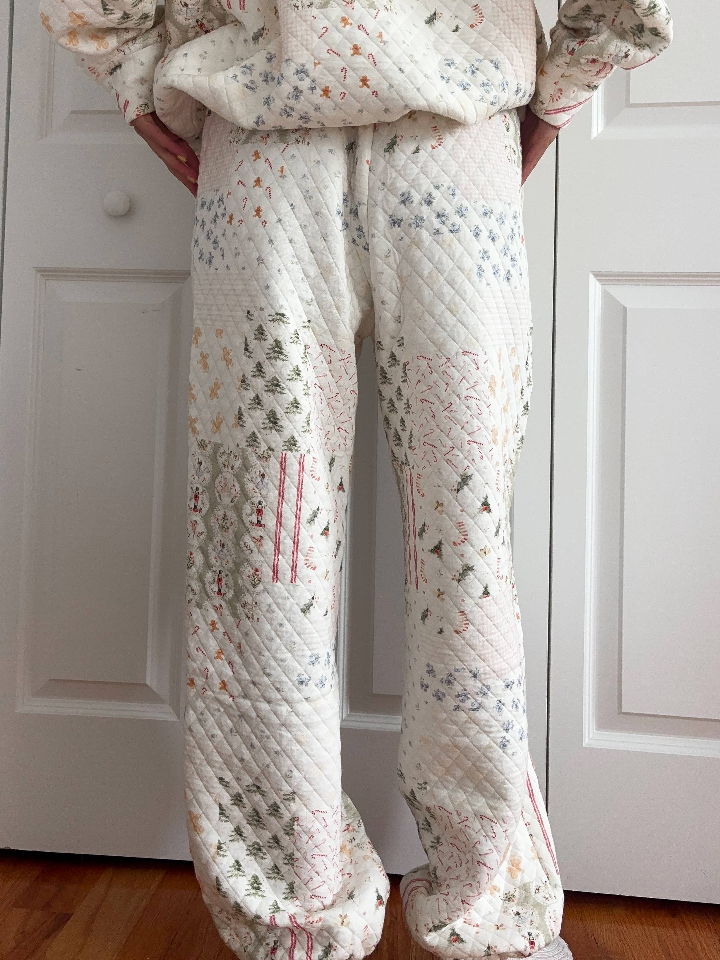 Holly Holiday Quilted Joggers